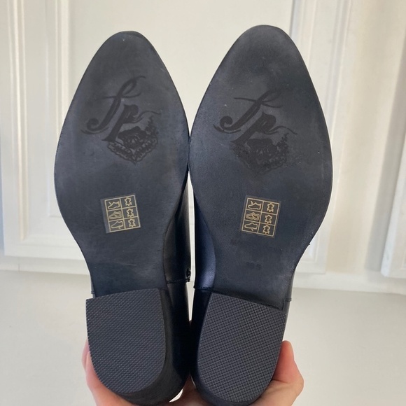 NWOT Free People Studded Charm Double V Black Leather Ankle Boots Sz 36.5 - Picture 7 of 8